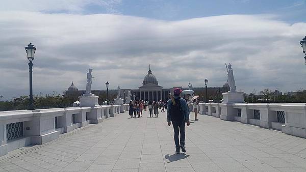 jeiUd015onjxn96p4sia_q46m7c