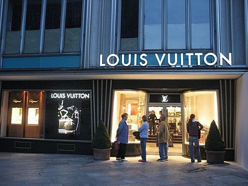 在裡面大失血的LV.jpg