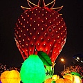 2011苗栗燈會-大草莓燈