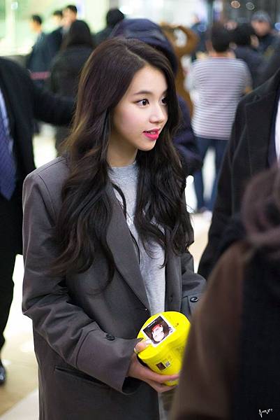 chaeyoung.jpg