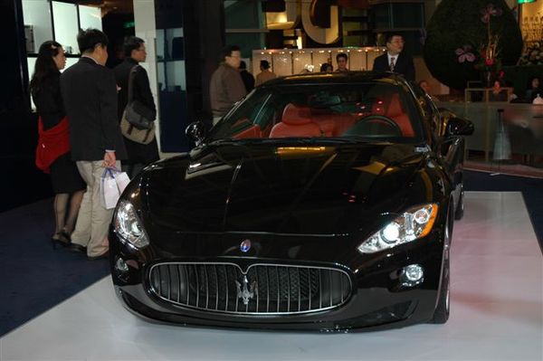 Maserati GranTurismo 09.JPG