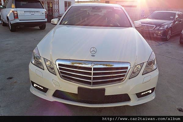 MBZ_E350_11_WHITE_WDDHF5GB9BA498160_2502.JPG