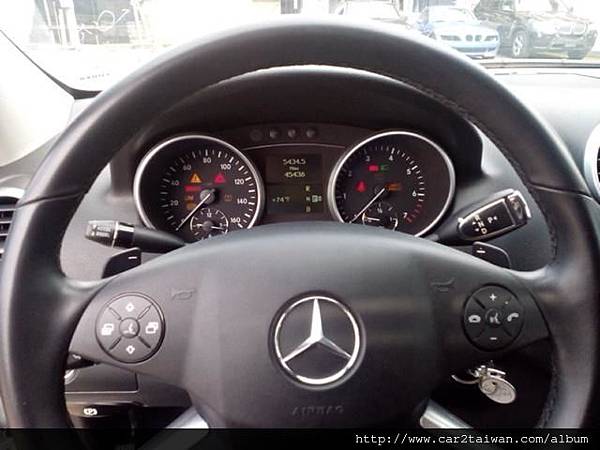 2010年賓士MERCEDES-BENZ ML350 2010年賓士MERCEDES-BENZ ML350