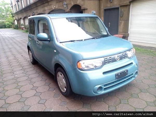 2011年NISSAN CUBE