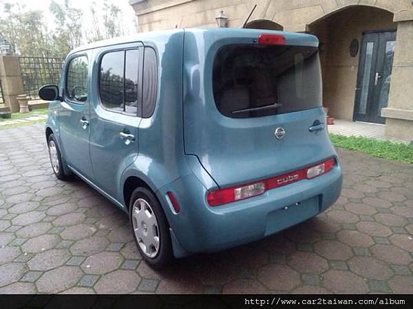 2011年NISSAN CUBE