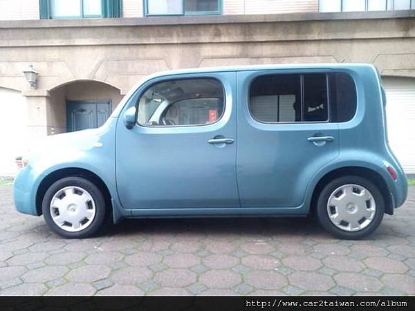 2011年NISSAN CUBE 2011年NISSAN CUBE