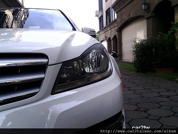 車子自國外進口回台灣時會進行一系列相關的測試,這些測試是為確定此車是符合台灣的法規的,是的,符合美國規定符合歐洲規定的車子卻不一定符合台灣的規定 車子自國外進口回台灣時會進行一系列相關的測試,這些測試是為確定此車是符合台灣的法規的,是的,符合美國規定符合歐洲規定的車子卻不一定符合台灣的規定