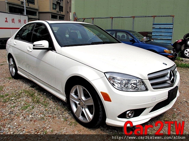 賓士BENZ C300/C250 AMG這款入門小車在台灣這幾年深受年輕朋友喜歡 賓士BENZ C300/C250 AMG這款入門小車在台灣這幾年深受年輕朋友喜歡