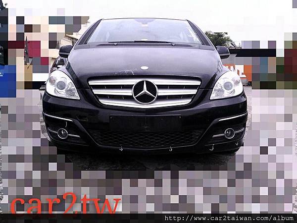 車上的塗鴉都在驗車中心標記的車傷記號喔-B200 車上的塗鴉都在驗車中心標記的車傷記號喔-B200