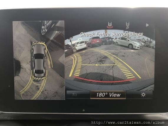 賓士C300 W205選配有環景雷達非常少見喔! Car2TW為台北王先生代購這台C300就有這項選配喔!!