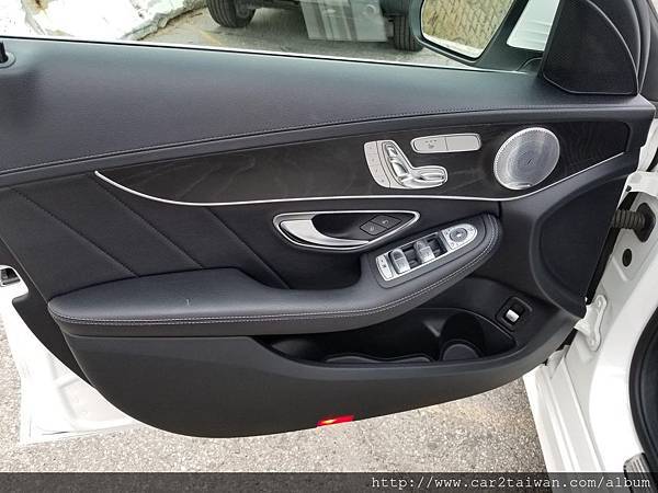 賓士C400外匯車代辦,進口車從美國運回台灣008.jpg 賓士C400外匯車代辦,進口車從美國運回台灣008.jpg