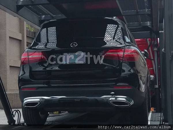 賓士 GLC300拖車照片 賓士 GLC300拖車照片