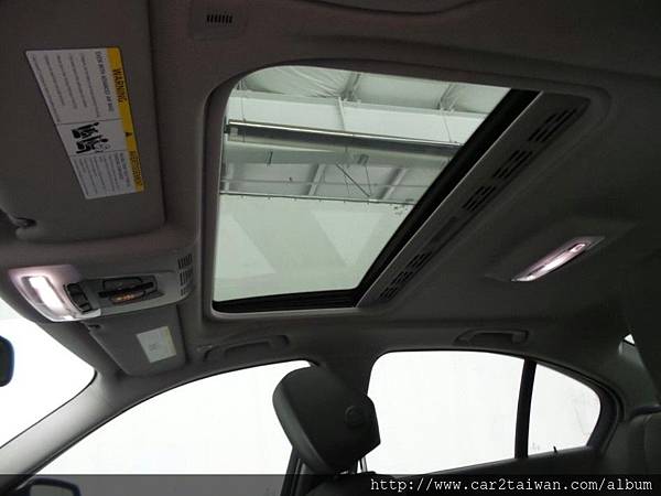 2014_BMW_328i_F30_進口外匯車天窗.jpg