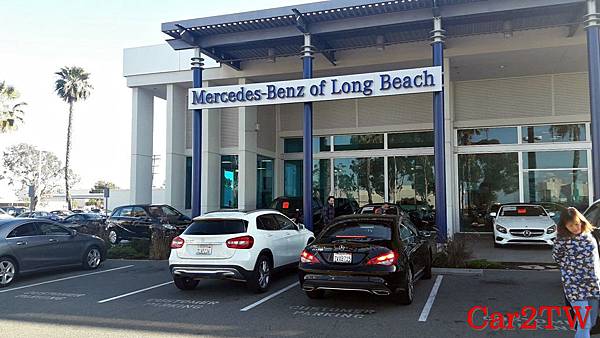 car2tw在2017年底到美國加州洛杉磯賓士經銷商Mercedes-Benz of Long Beach為客戶代購 賓士原廠認證中古車CPO進口回台灣實況圖 car2tw在2017年底到美國加州洛杉磯賓士經銷商Mercedes-Benz of Long Beach為客戶代購 賓士原廠認證中古車CPO進口回台灣實況圖