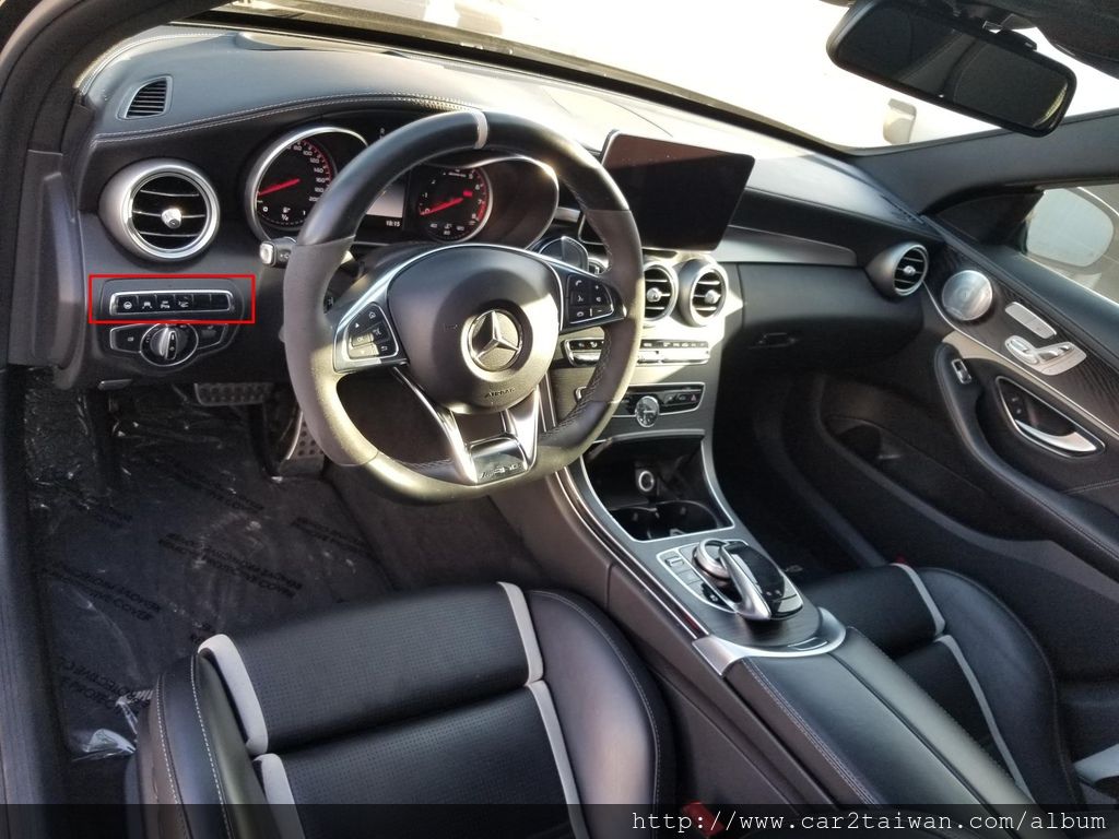 桃園大溪王小姐自辦進口外匯車15年 C63S AMG回台 桃園大溪王小姐自辦進口外匯車15年 C63S AMG回台