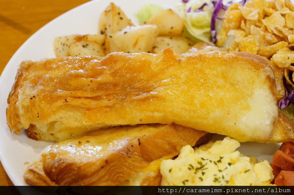 DSC05832.jpg DSC05832.jpg