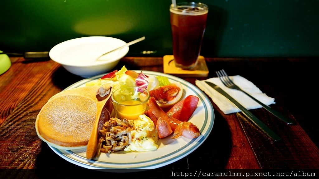暖肚皮咖啡 花生乳酪鬆餅