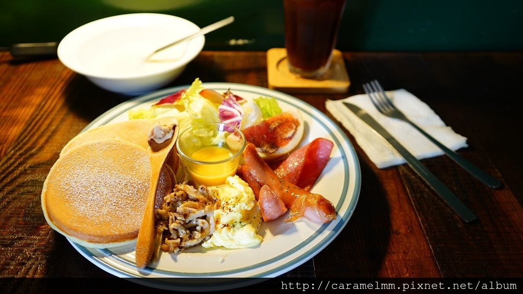 暖肚皮咖啡 花生乳酪鬆餅