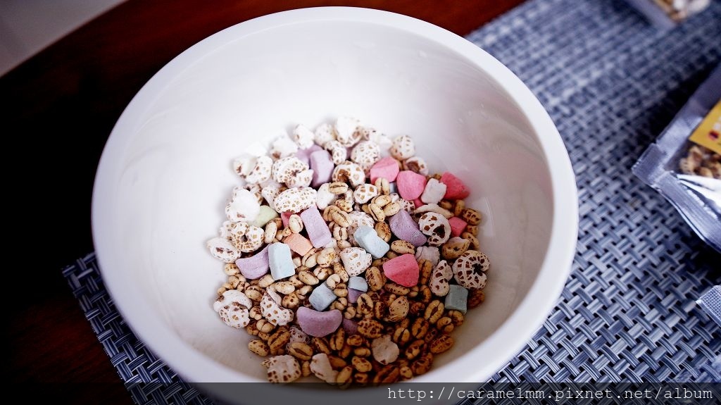 新潮-小點心-早餐麥片:五彩脆-愛評體驗券 DSC00784.jpg