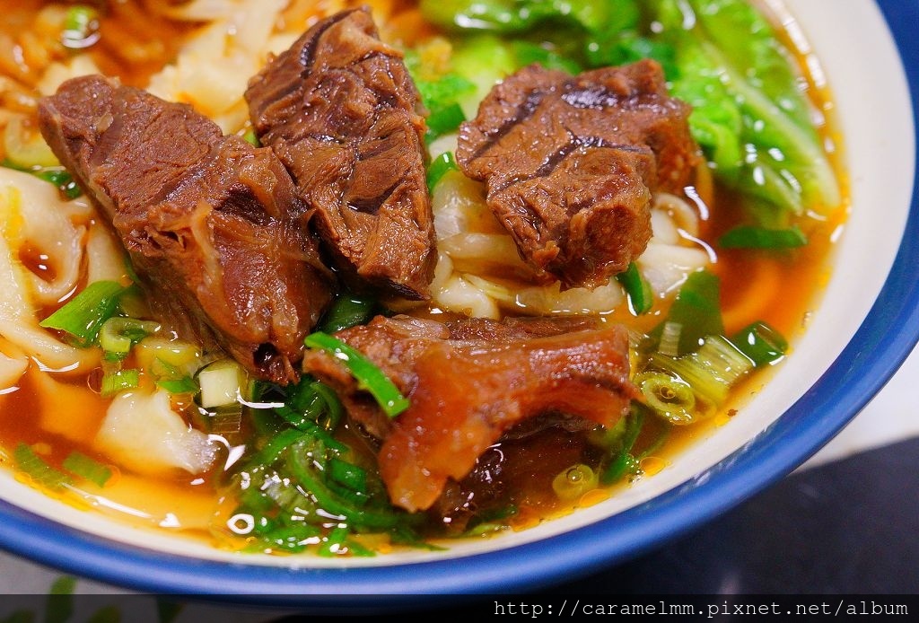 【台中清水】任家擀麵 Q性十足彈牙麵條 家常菜 平價麵食館 清水擀麵 清水小吃 美食推薦 文附菜單 近港區藝術中心 士官長擀麵旁