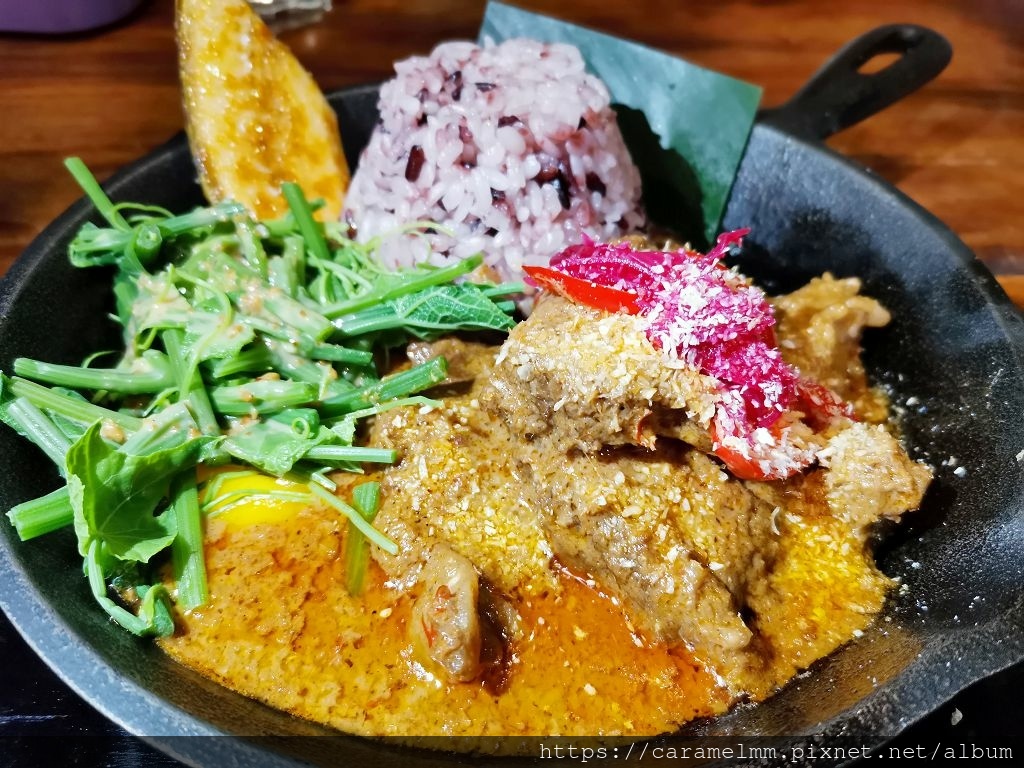 [食記] 花蓮市 家咖哩 總店 日式庭院老宅