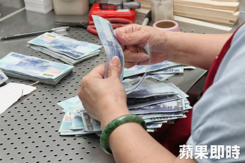 小額貸款,小額週轉,小額借錢,資金周轉,資金貸款,辦手機換現金,買車換現金,民間信貸,個人信貸,融資貸款,民間貸款, 銀行貸款,公司貸款,企業貸款,刷卡換現金,中小企業貸款,大額貸款,鉅額貸款,整合負債,資金貸款,資金借款,小額借款,公司周轉,金錢困難, 合法貸款,賣手機,續約換現金,攜碼換現金,手機換現金,手機送現金,門號送現金,續約送現金,攜碼送現金,機車送現金,軍公教貸款,婦女貸款, 如何借錢,如何貸款,借錢注意,合法借錢,安全借錢,借錢周轉,馬上領現金,當日拿現金,當日拿錢,馬上拿錢,缺錢,借錢,急用錢,急用金, 家庭補助金,上學補助金,勞工補助金,沒錢,功港借款.本利攤還,利率低,利息低,收購手機,收購3C產品,收購IPHONE,收購機車,機車一二胎, 汽車一二胎,收購中古車,收購中古機,房屋貸款,土地貸款,房地貸款,房屋一二胎,土地一二胎,土地一二胎,房屋借錢,土地借錢,房屋借款, 土地借款,房地借款,合法借錢,合法借款,資金需求,現金需求,現金週轉,企業資金,1111找工作,需要錢,現拿現金,現金免求人,104, 信用卡換現,刷卡換現,小額現金週轉,免卡貸款,賣手機,中小企業貸款,機車換錢,非詐騙,防詐騙,信用卡貸款,沒有錢,繳不起, 額度高,信用狀況,信用不好,法扣,協商,授權異常,強婷,急借錢,當日撥款,當日拿款,老客戶續約,勞保貸款,薪轉貸款,薪資轉帳, 勞保,收購平板,收購電腦,收購相機 小額貸款,小額週轉,小額借錢,資金周轉,資金貸款,辦手機換現金,買車換現金,民間信貸,個人信貸,融資貸款,民間貸款, 銀行貸款,公司貸款,企業貸款,刷卡換現金,中小企業貸款,大額貸款,鉅額貸款,整合負債,資金貸款,資金借款,小額借款,公司周轉,金錢困難, 合法貸款,賣手機,續約換現金,攜碼換現金,手機換現金,手機送現金,門號送現金,續約送現金,攜碼送現金,機車送現金,軍公教貸款,婦女貸款, 如何借錢,如何貸款,借錢注意,合法借錢,安全借錢,借錢周轉,馬上領現金,當日拿現金,當日拿錢,馬上拿錢,缺錢,借錢,急用錢,急用金, 家庭補助金,上學補助金,勞工補助金,沒錢,功港借款.本利攤還,利率低,利息低,收購手機,收購3C產品,收購IPHONE,收購機車,機車一二胎, 汽車一二胎,收購中古車,收購中古機,房屋貸款,土地貸款,房地貸款,房屋一二胎,土地一二胎,土地一二胎,房屋借錢,土地借錢,房屋借款, 土地借款,房地借款,合法借錢,合法借款,資金需求,現金需求,現金週轉,企業資金,1111找工作,需要錢,現拿現金,現金免求人,104, 信用卡換現,刷卡換現,小額現金週轉,免卡貸款,賣手機,中小企業貸款,機車換錢,非詐騙,防詐騙,信用卡貸款,沒有錢,繳不起, 額度高,信用狀況,信用不好,法扣,協商,授權異常,強婷,急借錢,當日撥款,當日拿款,老客戶續約,勞保貸款,薪轉貸款,薪資轉帳, 勞保,收購平板,收購電腦,收購相機