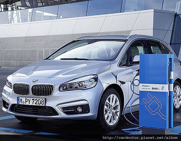 獨樹一格BMW 225xe plug-in hybrid插電