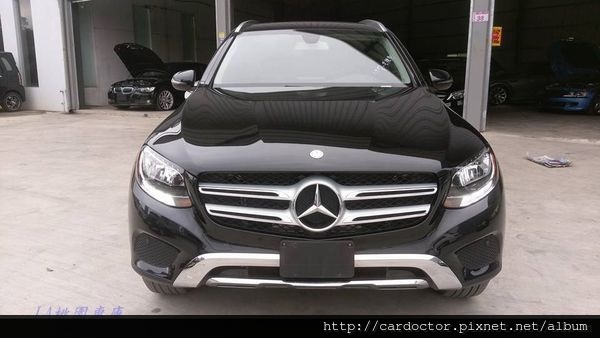 賓士M-BENZ GLC 300 規格介紹，賓士GLC300價格配備油耗分析比較，賓士GLC300代購回台，開箱介紹。想買賓士GLC300 AMG嗎？想買外匯車嗎？網友都推薦桃園外匯車商LA桃園車庫喔! LA桃園車庫不定期舉辦外匯車團購及教學，優惠價格加上實體店家給消費者最大保障