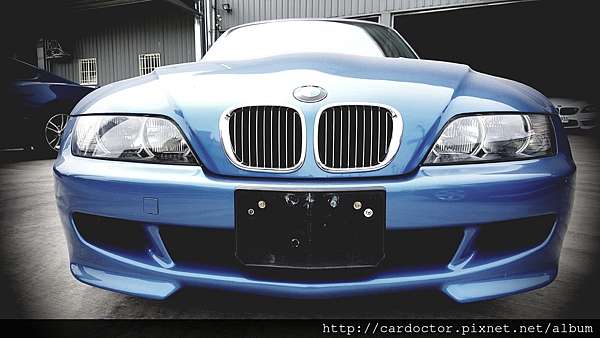 Bmw Z3 M 3 2 L 復古風情經典收藏 Bmw Z3 M 3 2 L美規外匯車簡介 Bmw Z3 M 3 2 L美規外匯車 規格 配備 顏色 油耗 貿易商外匯車價格及bmw Z3 M 3 2 L評價分享 La桃園車庫是台灣自辦進口外匯車商之一 專營美規新古車 完整車況檢查及售後維修保固 外匯車大盤批發