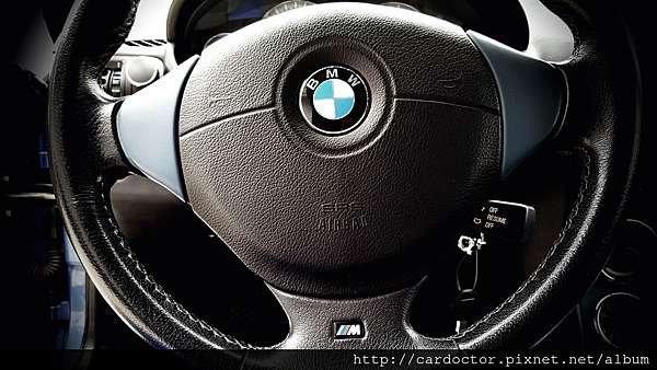 Bmw Z3 M 3 2 L 復古風情經典收藏 Bmw Z3 M 3 2 L美規外匯車簡介 Bmw Z3 M 3 2 L美規外匯車 規格 配備 顏色 油耗 貿易商外匯車價格及bmw Z3 M 3 2 L評價分享 La桃園車庫是台灣自辦進口外匯車商之一 專營美規新古車 完整車況檢查及售後維修保固 外匯車大盤批發