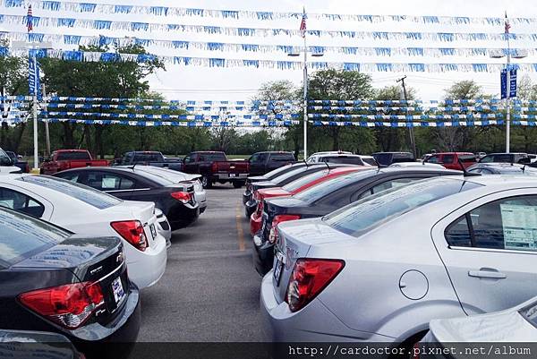 美國購買新古車的找車管道！買美規外匯車推薦LA桃園車庫，接單代購美規外匯車推薦建議LA桃園車庫。