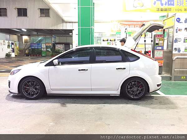 Ford福特汽車10 Focus Tdci柴油款式新竹市古車估價實例 Ford福特汽車中古車行情及車輛介紹 La桃園車庫是台灣自辦進口外匯車 商之一 專營美規新古車 完整車況檢查及售後維修保固 外匯車大盤批發價格便宜 購買外匯車之前推薦來la桃園車庫比較一下