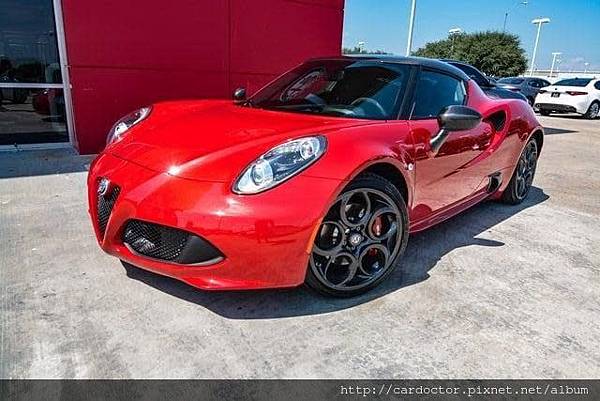 Alfa Romeo 4C 品牌歷史 價格規格介紹，買賣外匯車推薦建議LA桃園車庫，買賣中古車估價推薦建議請找LA桃園車庫。