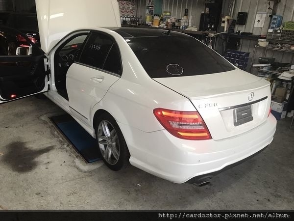 方向盤打死會傷車嗎 汽車小知識分享 買賣外匯車推薦建議la桃園車庫 買賣中古車估價推薦建議請找la桃園車庫 La桃園車庫是台灣自辦進口外匯車 商之一 專營美規新古車 完整車況檢查及售後維修保固 外匯車大盤批發價格便宜 購買外匯車之前推薦來la桃園車庫比較一下