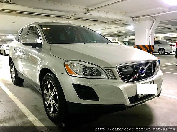 Volvo富豪汽車10 Xc60 台北市中古車估價實例 Volvo富豪汽車中古車行情及車輛介紹 La桃園車庫是台灣自辦進口外匯車 商之一 專營美規新古車 完整車況檢查及售後維修保固 外匯車大盤批發價格便宜 購買外匯車之前推薦來la桃園車庫比較一下