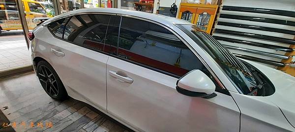 台南仁友汽車玻璃_隔熱紙-Honda CIVIC 11代 高