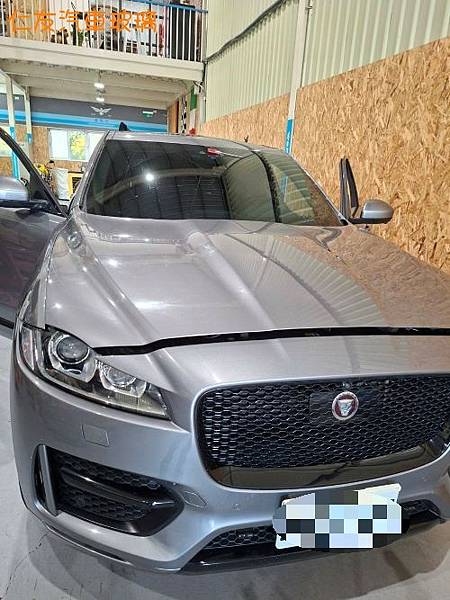 台南仁友汽車玻璃_隔熱紙- Jaguar F-PACE 前擋