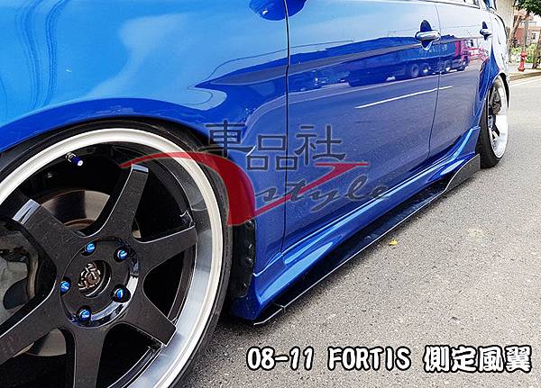 08-EVOX-FB04.jpg 08-EVOX-FB04.jpg