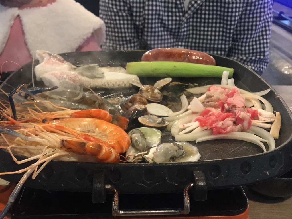 【新北林口美食】泰蝦PA水道泰國蝦吃到飽：親子友善、朋友聚餐