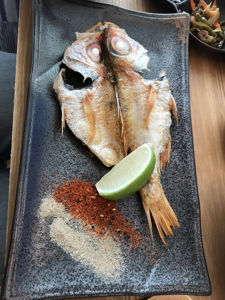 【宜蘭頭城美食】伍参港 外澳沙灘海景地中海海鮮餐廳︱海鮮定食