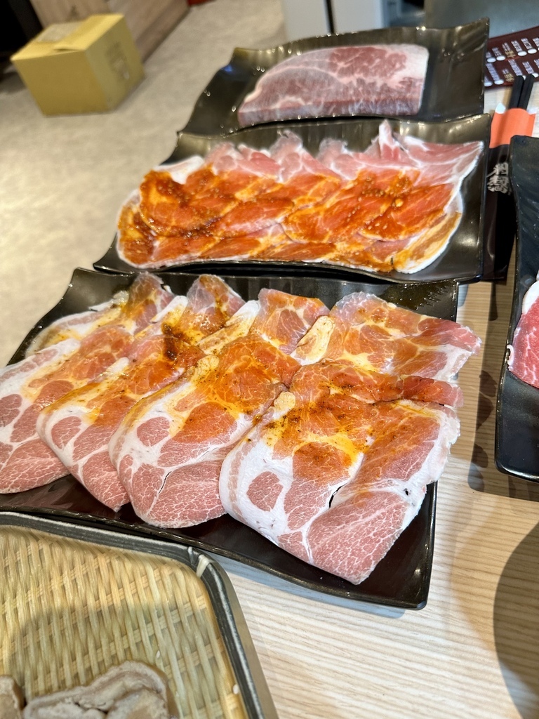 台北。松山︱忠孝敦化站：海鮮燒肉吃到飽高cp值的選擇-戰醬燒