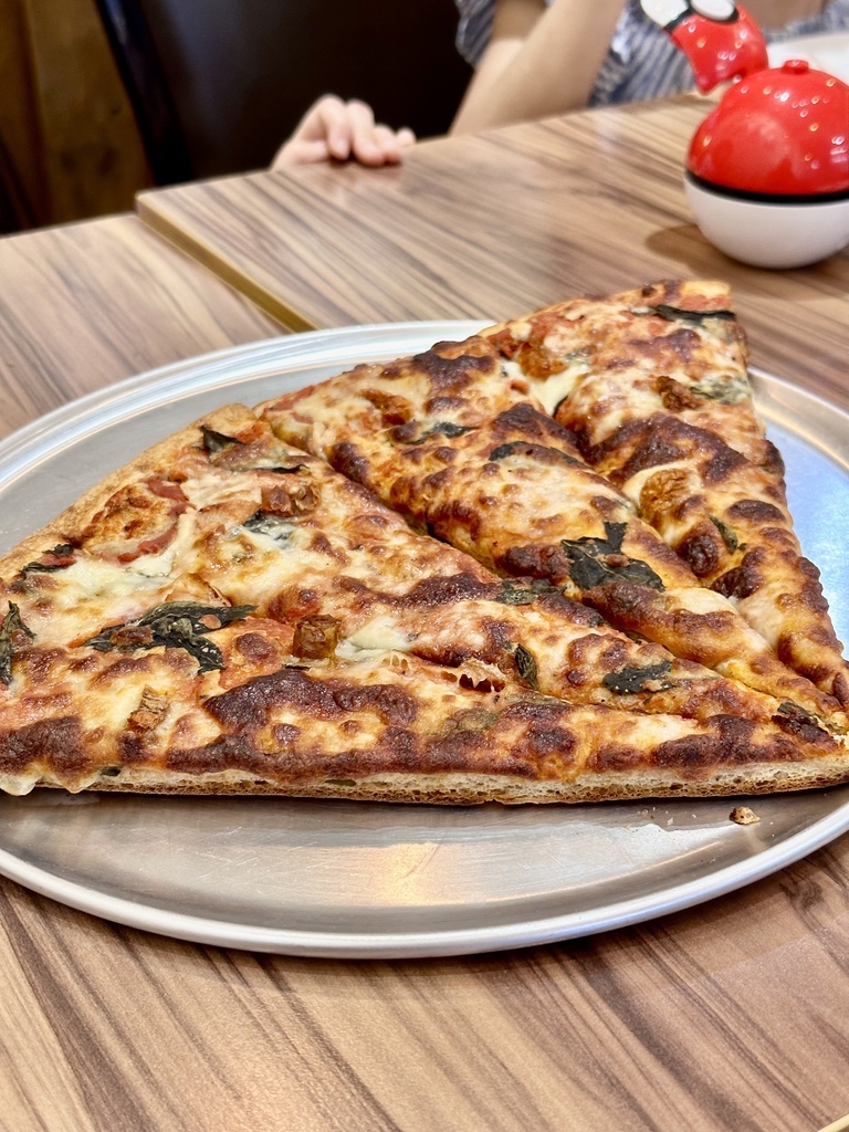 [食記] 福隆 大塊瑪格莉特美式披薩︱野菇屋