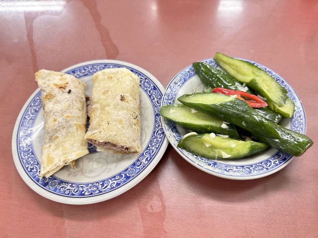 【台北中正美食】西門町牛肉麵：老字號清真黃牛肉麵可免費加湯加