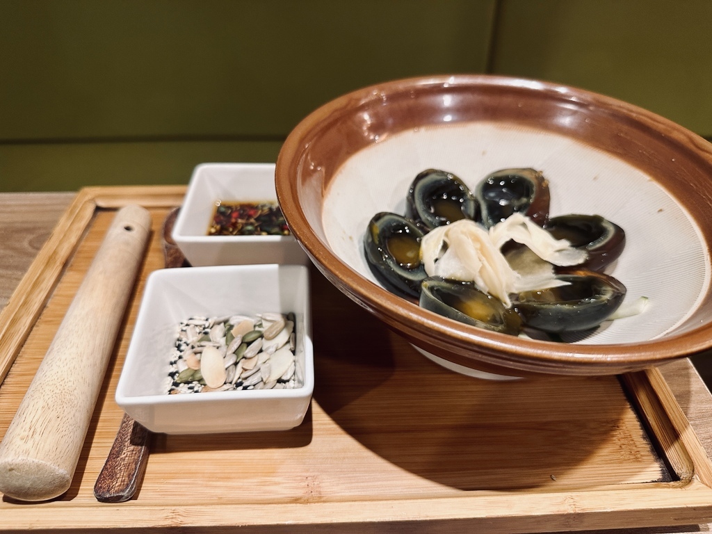 【台北中山美食】六堆伙房客家精緻麵食館：平價熱門客家料理餐廳