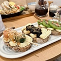 LINE_ALBUM_朝食午宴_240207_15.jpg