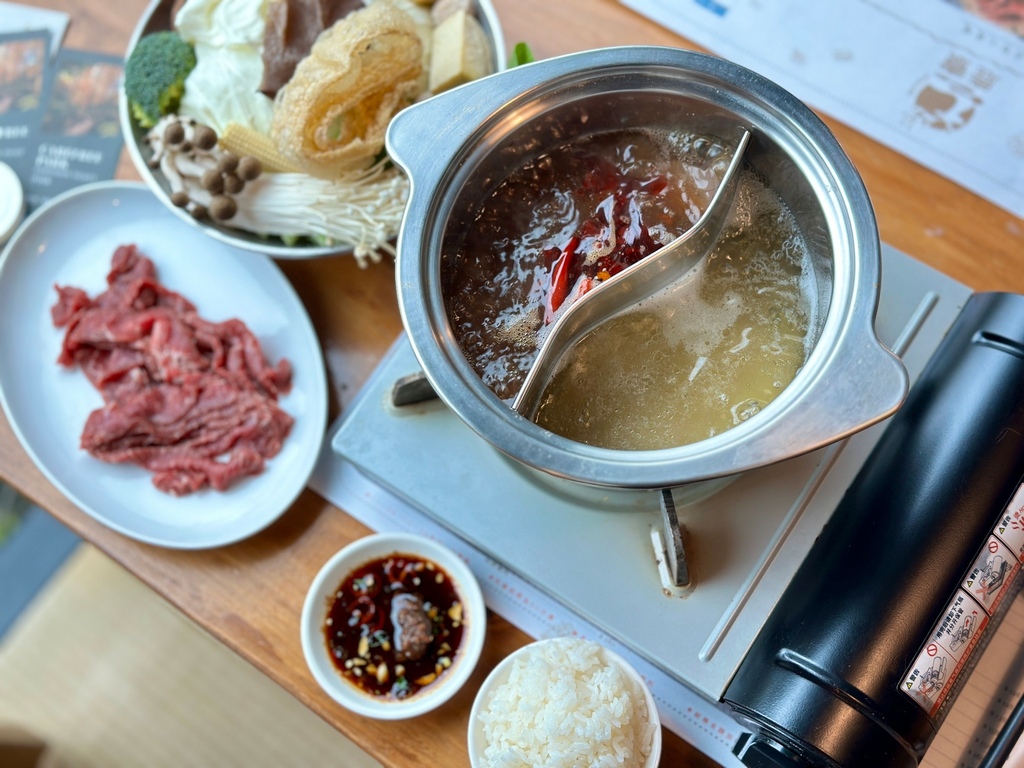 [食記] 台中 玻璃屋景觀餐廳IG景點-鹿寮享自在