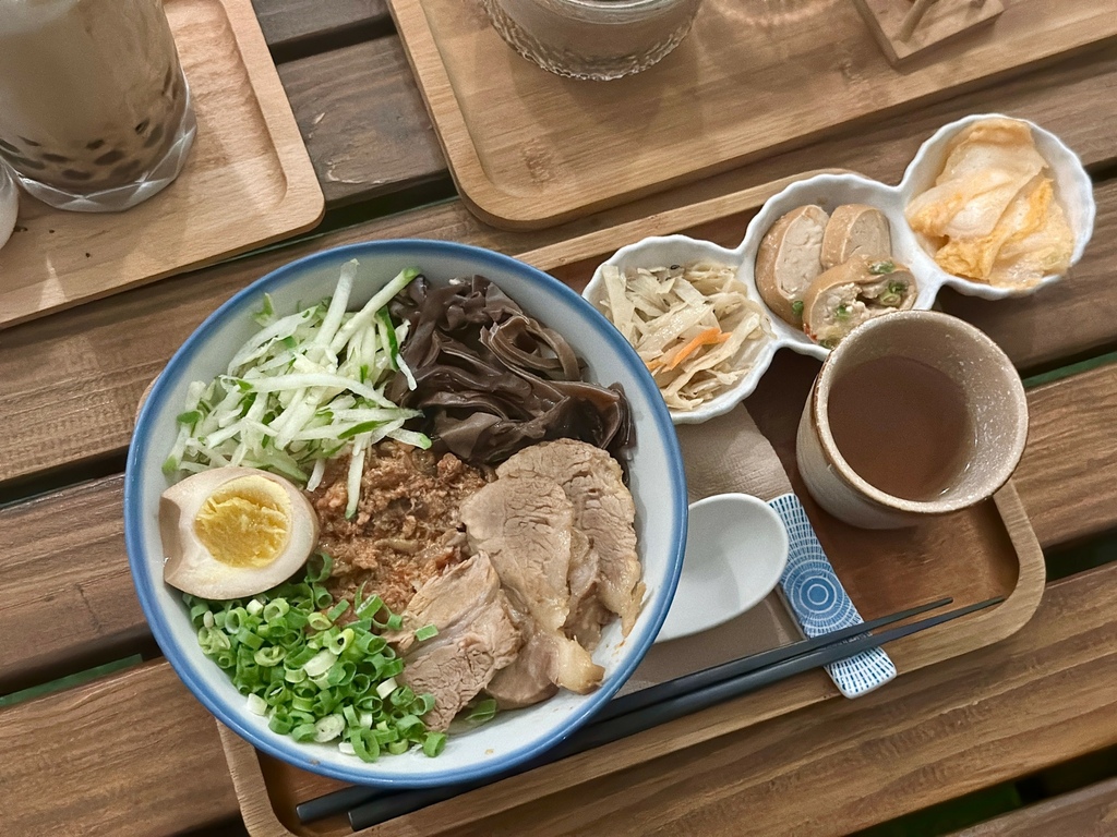 [食記] 台北 貓空夜景一個人也能來看-生活在他方
