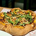 VASA 瓦薩美式餐廳 -櫻花蝦明太子比薩 (2).jpg