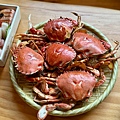 今日魚市 光華三創店 蒜香螃蟹 (1).jpg