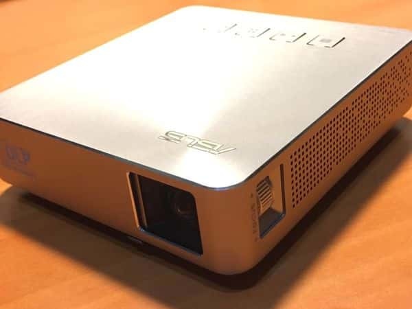 平價便攜式投影機推薦 Asus S1 微型投影機開箱實測 理財新手福利社 痞客邦